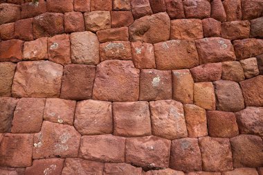 Pisac Harabeleri, Peru 'nun Kutsal Vadisi' ndeki en önemli ve iyi korunmuş İnka arkeolojik alanlarından biridir. Pisac kasabasının yukarısında yer alan bu harabeler İnka medeniyetinin mimari hünerine büyüleyici bir bakış sunuyor.