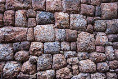 Cusco, Peru 'daki İnka taş duvarları, İnka mimarisinin ve işçiliğinin olağanüstü bir örneği.