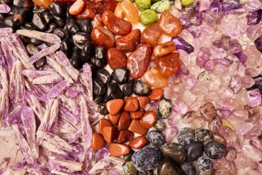 İyileştirme kristalleri Pisac Market 'te çok popüler bir üründür. Manevi ve tedavi edici özellikleri olduğuna inanılan bu taşların çok çeşitli çeşitlerini bulabilirsiniz..