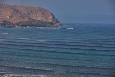 Yanınızda La Costa Verde 'nin sonsuz maviliği ile Miraflores uçurumlarını keşfetmek. Burada attığınız her adım bir yaşam kutlaması gibi. Lima Peru