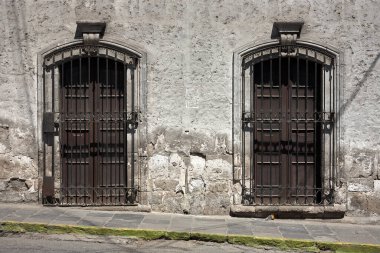 Arequipa gizli sokakları, sömürge cepheleri ve sillar taşların zamansız güzelliği geçmişin fısıldayan hikayeleri. Beyaz şehrin gizli bir köşesi keşfedilmeyi bekliyor.