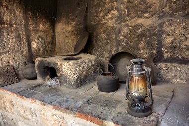 Arequipa-Santa Catalina manastırı Dominikli rahibeler için bir manastır olarak kuruldu. Çarpıcı mimarisi ve canlı renkleriyle ünlüdür..