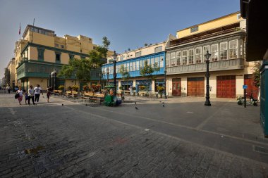 Limawhere 'in kalbinde bir mimari mücevher koloni cepheleri, oyulmuş balkonlar ve zamansız simetri zarafet ve ruhla inşa edilmiş bir şehrin ihtişamını yansıtır..