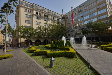 Limawhere 'in kalbinde bir mimari mücevher koloni cepheleri, oyulmuş balkonlar ve zamansız simetri zarafet ve ruhla inşa edilmiş bir şehrin ihtişamını yansıtır..