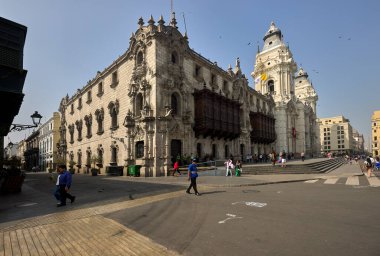 Limawhere 'in kalbinde bir mimari mücevher koloni cepheleri, oyulmuş balkonlar ve zamansız simetri zarafet ve ruhla inşa edilmiş bir şehrin ihtişamını yansıtır..