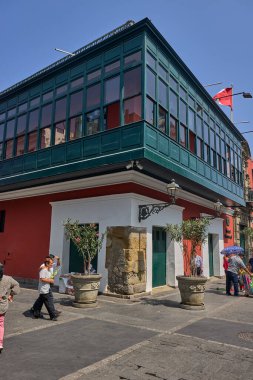 Limawhere 'in kalbinde bir mimari mücevher koloni cepheleri, oyulmuş balkonlar ve zamansız simetri zarafet ve ruhla inşa edilmiş bir şehrin ihtişamını yansıtır..