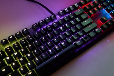 Masada Renkli RGB Oyun Klavyesi