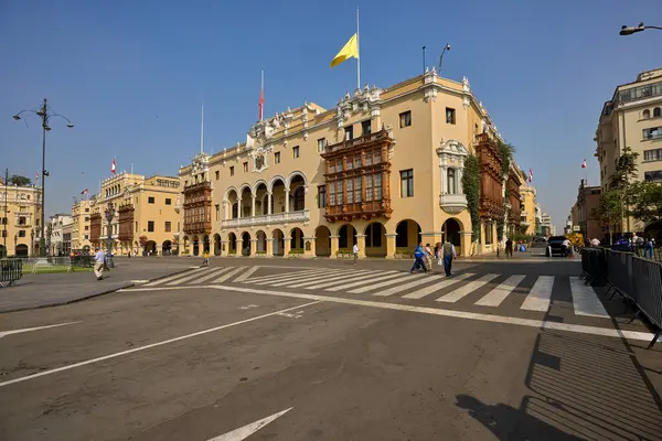 Lima, Peru 'daki tarihi sömürge mimarisi, bu UNESCO Dünya Mirası Alanının güzelliğini ve cazibesini yansıtıyor. Ana kare