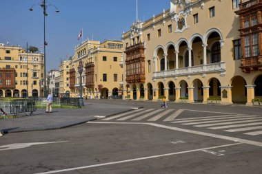 Limas Main Square (Plaza Mayor), Perus başkentinin tarihi merkezi, iyi korunmuş koloni mimarisi ile çevrilidir..