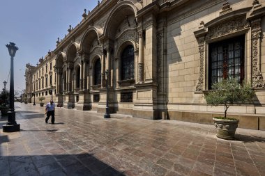 Lima, Peru 'daki tarihi sömürge mimarisi, bu UNESCO Dünya Mirası Alanının güzelliğini ve cazibesini yansıtıyor. Tarihi merkez.