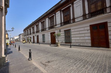 Lima, Peru 'daki tarihi sömürge mimarisi, bu UNESCO Dünya Mirası Alanının güzelliğini ve cazibesini yansıtıyor. Tarihi merkez.