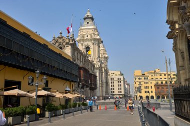 Lima, Peru 'daki tarihi sömürge mimarisi, bu UNESCO Dünya Mirası Alanının güzelliğini ve cazibesini yansıtıyor. Tarihi merkez.