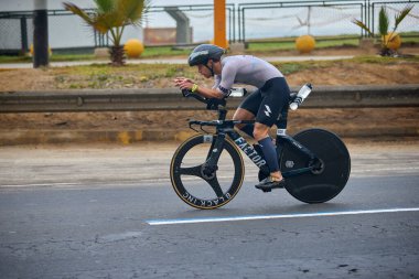 Hız ve Güç: Demir Adam 70.3 Lima Bisiklet Yarışması.