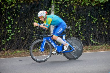 IRONMAN 70.3 Lima bisiklet bacağı. Saniyeler podyumu tanımlarken her watt sayılıyor.