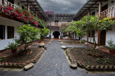 Chachapoyaswood 'da geleneksel bir Casona içinde, adobe, ve sessiz ışık kuzey And Dağları' ndaki sömürgeci yaşamın ebedi cazibesini uyandırır..