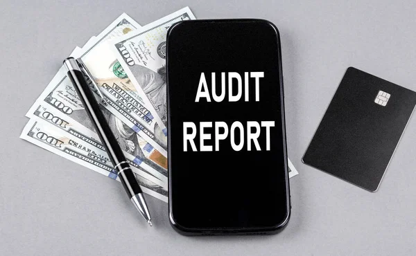 Carte Crédit Sms Rapport Audit Sur Smartphone Avec Dollars Stylo — Photo