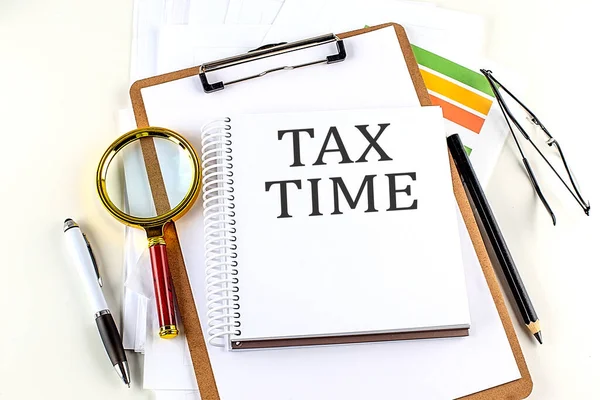 Tax Time Texte Sur Ordinateur Portable Avec Presse Papiers Sur — Photo