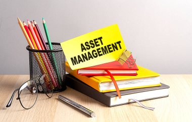 Varlık Yönetimi Not defterlerine yapışkan olarak yazıldı