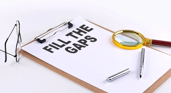 Fill Gaps Text Clipboard White Background Business Concept — Stockfoto