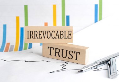 Tahta blokta, arkaplanda, güvenilmez metin, iş konsepti