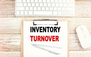 Klavyeli bir pano üzerindeki TÜRKÇE TURNOVER metni