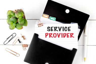 SERVICE PROVIDER metin ofis malzemeleri ile bir not . 