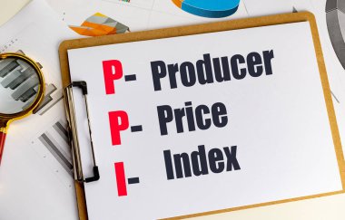 Metin üreticisi fiyat endeksi kısaltması olan pano finansal grafikler ve büyüteç üzerindeki PPI . 