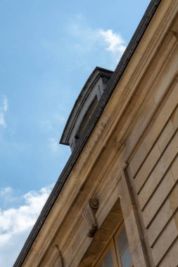 Yapı ülkesinin ön cephesi