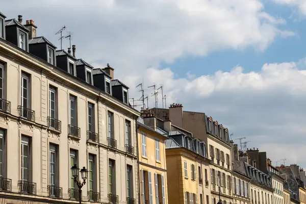 Yapı ülkesinin ön cephesi