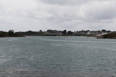 Kırsaldaki balıkçı köyü