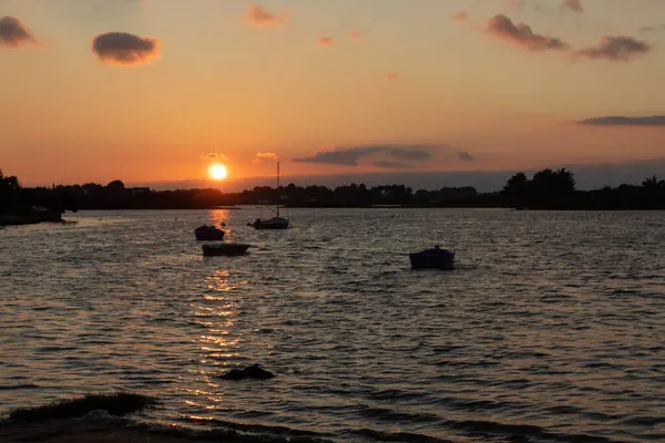 Stock image sunset over the river