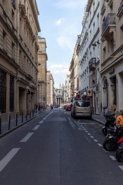 Eski kasabada bir sokak.