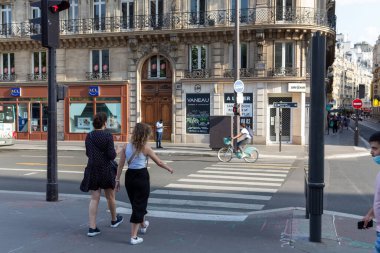 Eski kasabada bir sokak.