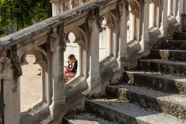 Kilise için merdiven