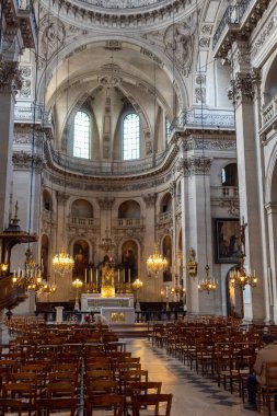 iç katedral