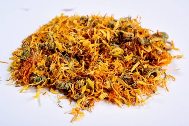 Kurumuş takvim resmi taç yaprakları. Calendula officinalis veya Marigold kuru çay çiçekleri