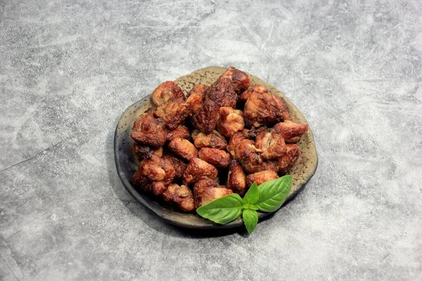 Hot Smoked Chicken Tails Prato Aperitivo Com Cerveja Cozinha Asiática — Fotografia de Stock