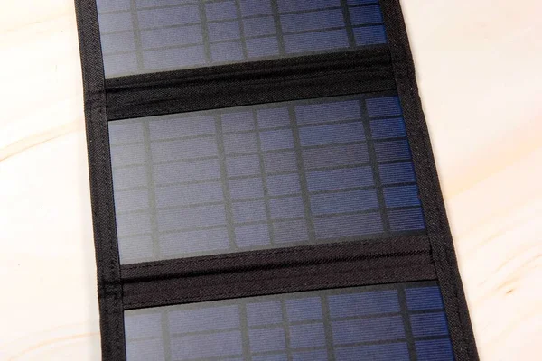 Panel Ogniw Słonecznych Jasnym Tle Akumulator Energii Słonecznej — Zdjęcie stockowe