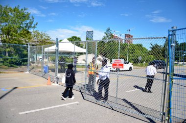 Toronto, Ontario, Kanada, 28 Haziran 2024: Ontario Bilim Merkezi 21 Haziran 2024 tarihinde Ontario Hükümeti tarafından kapatıldı. Çitler güvenlik görevlilerine verildi. Kapanış halkın endişelerine yol açtı..