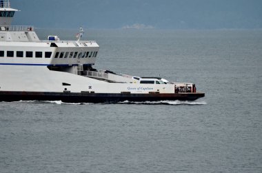 West Vancouver, British Columbia, Kanada, 24 Haziran 2023: Capilano 'nun feribotu West Vancouver' a giden Snug Cove, Bowen Adası 'ndan dönen Queen of Capilano yolcu feribotu.