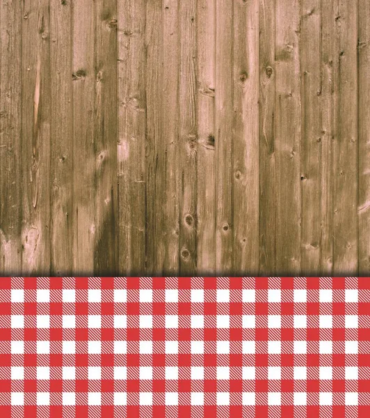 Alte Verwitterte Holzwand Mit Rot Weiß Karierter Tischdecke — Stockfoto