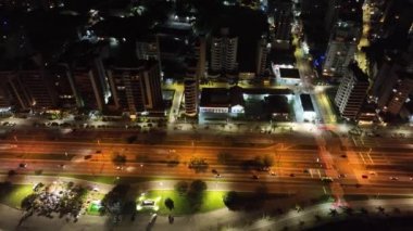 Florianopolis, Santa Catarina 'da. Gece hava görüntüsü.