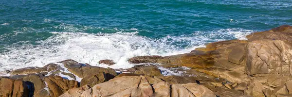 Santa Catarina 'daki Guarda do Embau plajı. panoramik hava görüntüsü