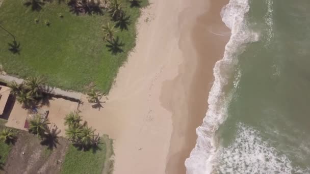 英巴塞海滩巴伊亚空中风景 河水与海浪相遇 — 图库视频影像