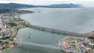 Florianopolis şehri, Hercilio Luz Köprüsü. Brezilya