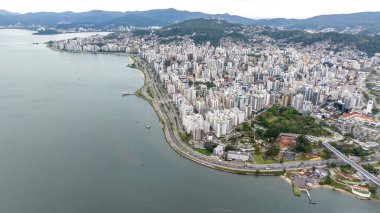 Florianopolis şehri, Hercilio Luz Köprüsü. Brezilya