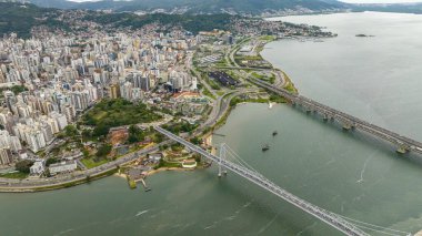 Florianopolis şehri, Hercilio Luz Köprüsü. Brezilya