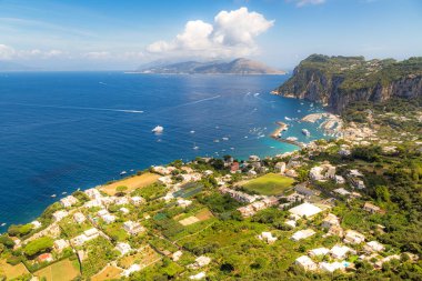 Capri Adası, İtalya, Avrupa. Güzel renklerle harika bir gün..