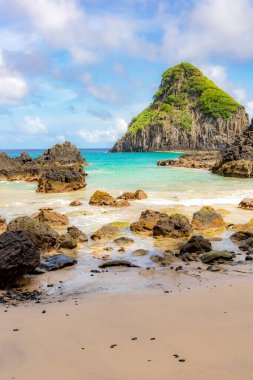 Fernando de Noronha, Brezilya. İki Kardeşler kayalarının etrafındaki turkuaz su, UNESCO Dünya Mirası Alanı, Brezilya, Güney Amerika. Güney Amerika.