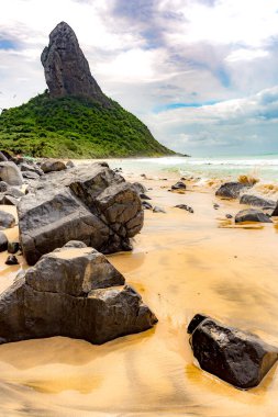 Fernando de Noronha, Brezilya. İki Kardeş kayalarının etrafındaki turkuaz su, UNESCO Dünya Mirası Alanı, Brezilya, Güney Amerika